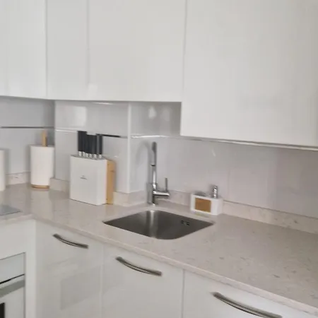 Iby Apartment *